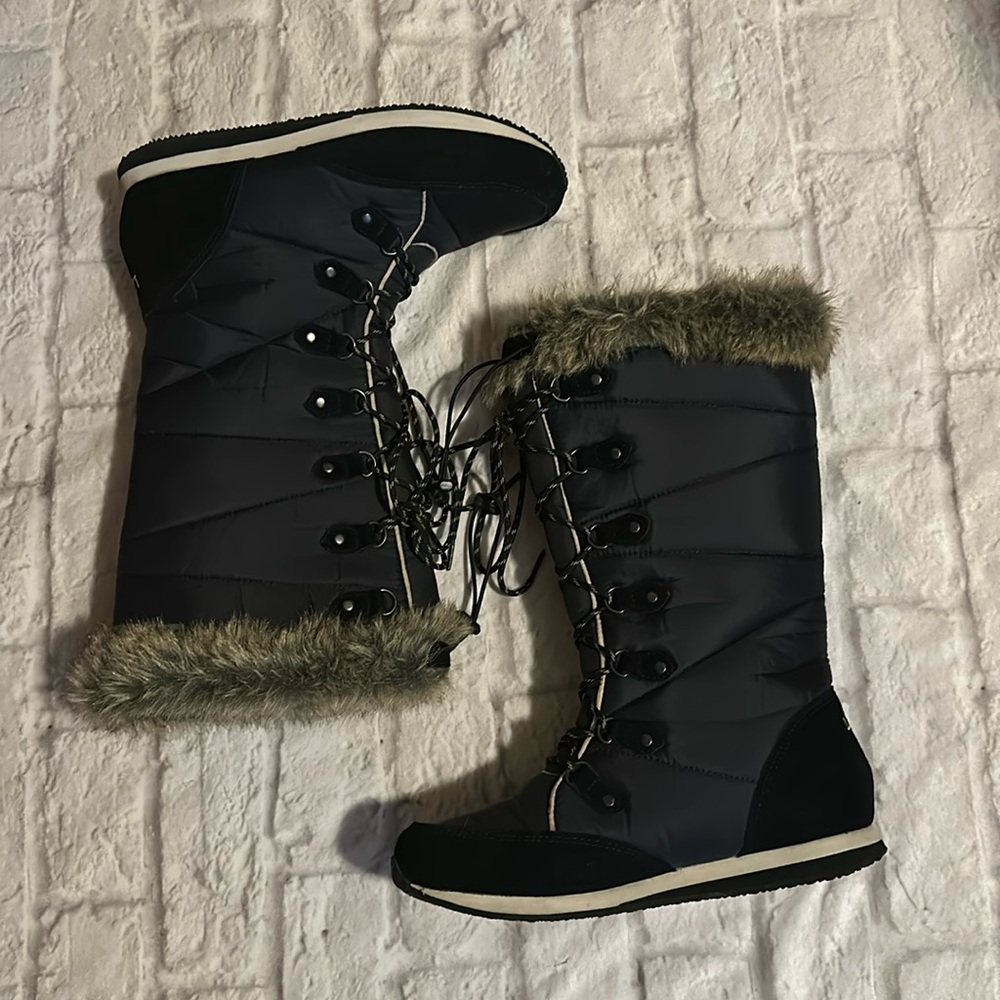 LL Bean Carrabassett Blue Fur Lace-Up Waterproof
Knee High Snow Boots 9M